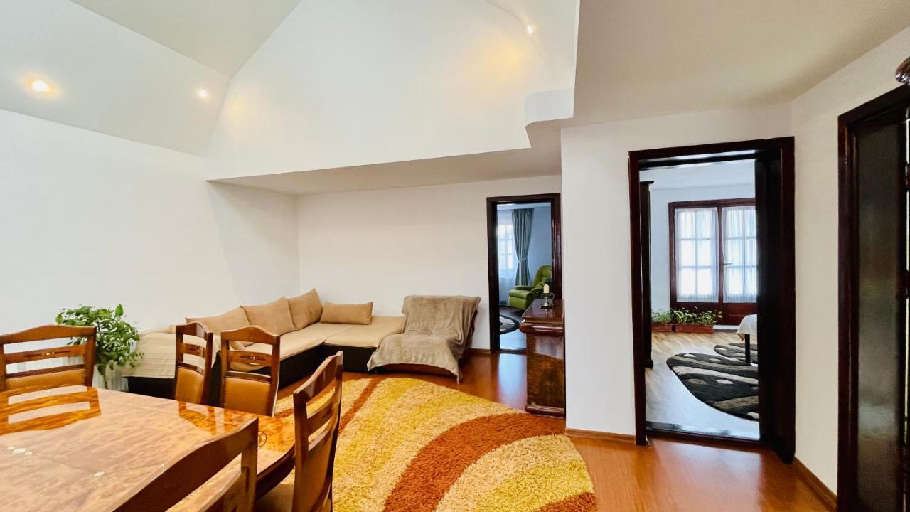 Leto House Lägenhet Târgu Jiu Exteriör bild