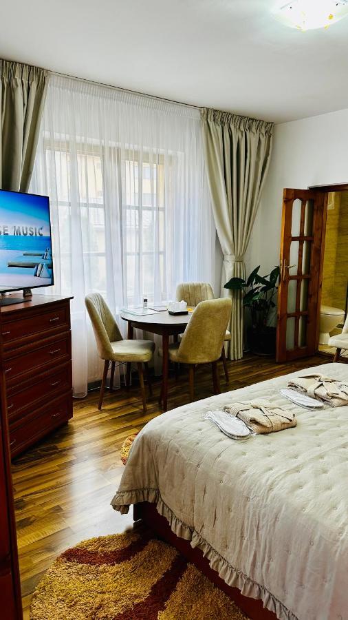 Leto House Lägenhet Târgu Jiu Exteriör bild