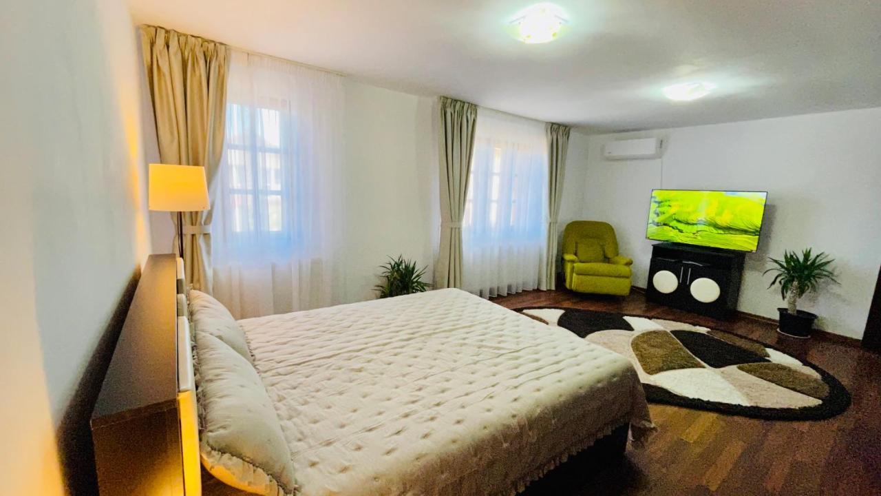 Leto House Lägenhet Târgu Jiu Exteriör bild