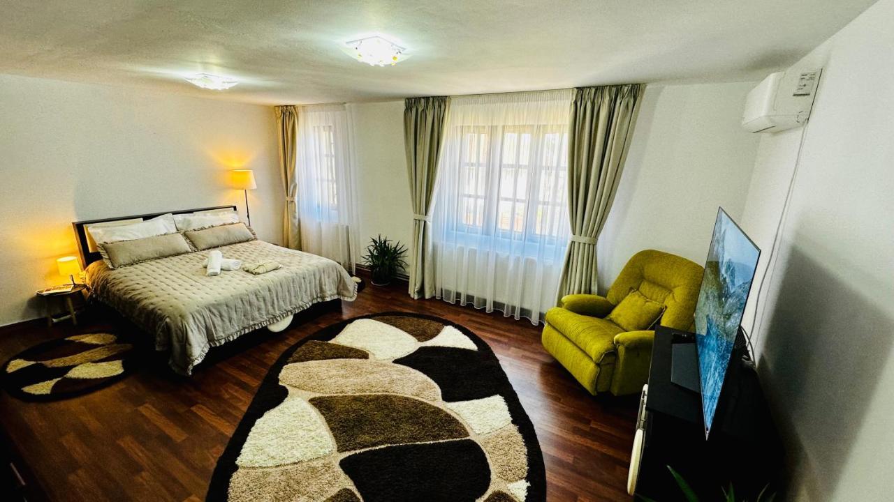 Leto House Lägenhet Târgu Jiu Exteriör bild
