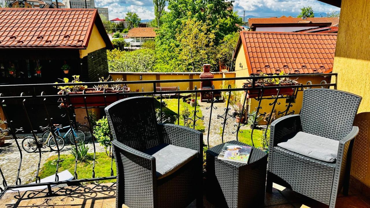 Leto House Lägenhet Târgu Jiu Exteriör bild