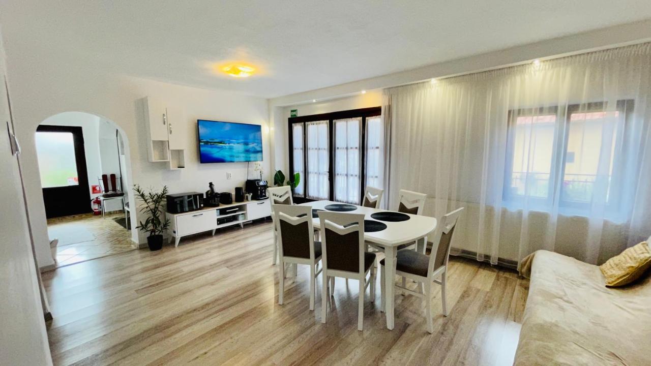 Leto House Lägenhet Târgu Jiu Exteriör bild